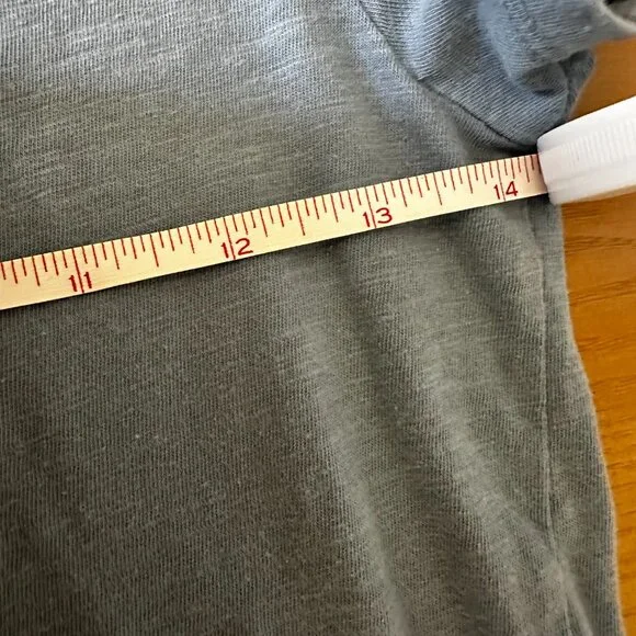 Ann Taylor Loft Outlet Powder Blue Tee Size Crew Neck Small Minimalist Normcore - Picture 8 of 8